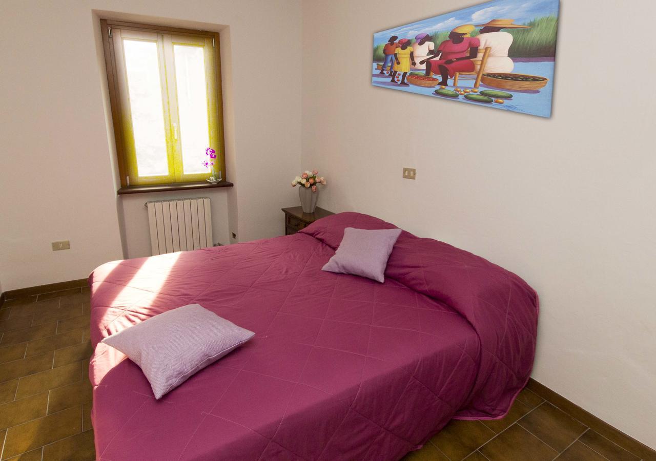 Casa Madali' - Nel Borgo Διαμέρισμα Marone Εξωτερικό φωτογραφία